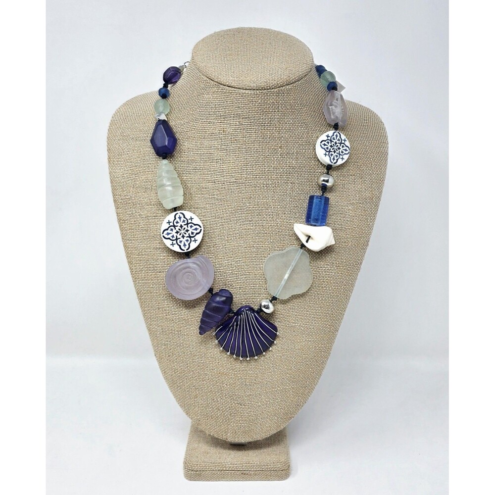 Chico's Original Mixed Stone Frosted Seashell Beach Inspired Necklace 21-26"